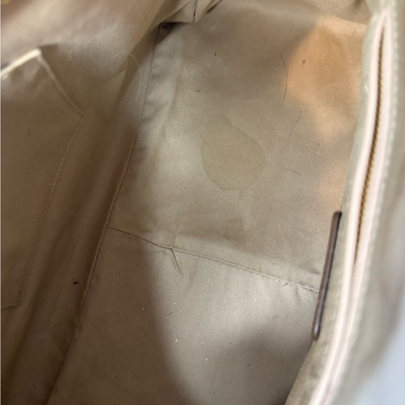 Chloe Mustard Leather Shoulder Bag - Picture 10 of 14